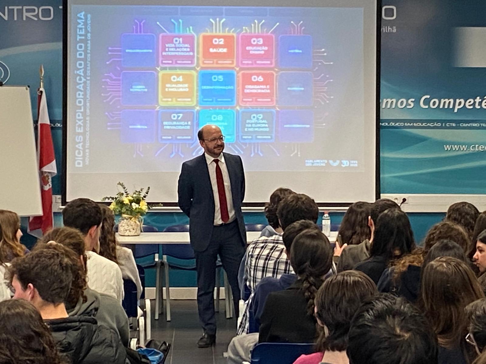Parlamento dos Jovens: Debate com o Deputado Nuno Fazenda